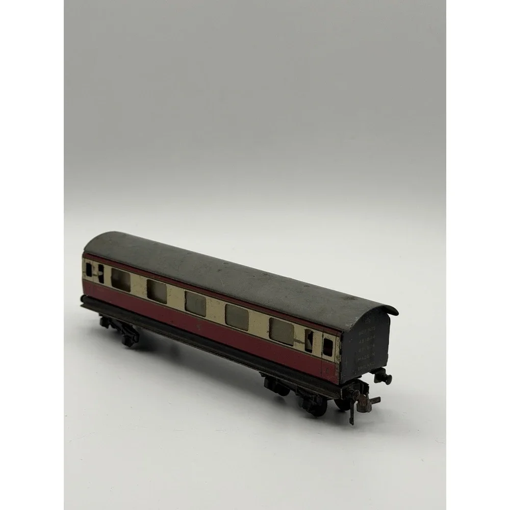 Vintage TTR Brit Pats British Rail Passenger Coaches Lot of 2 Made in England